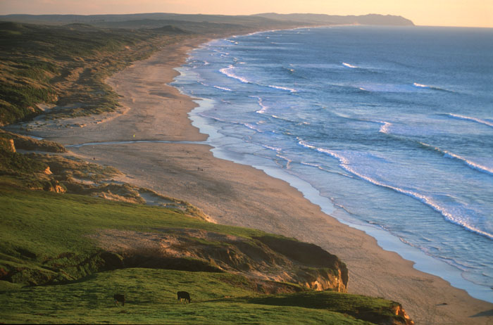 Photograph the most beautiful Instagram-worthy beaches, Nudey Beach